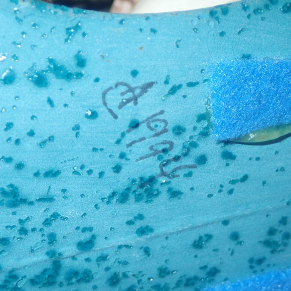 Ceramic Table Lamp Turquoise Blue & Silver with Mexican Man Sombrero Hat in Cave - Picture 6 of 11